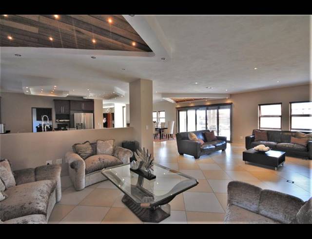 6 BEDROOM PROPERTY TO RENT IN MIDSTREAM ESTATE